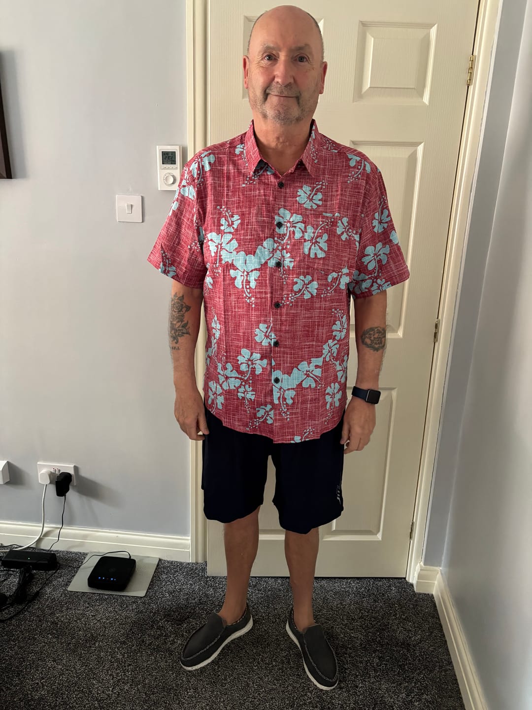 Customer photo review of Men's Red Floral Vintage Short Sleeve Button Up Beach Tropical Hawaiian Shirt