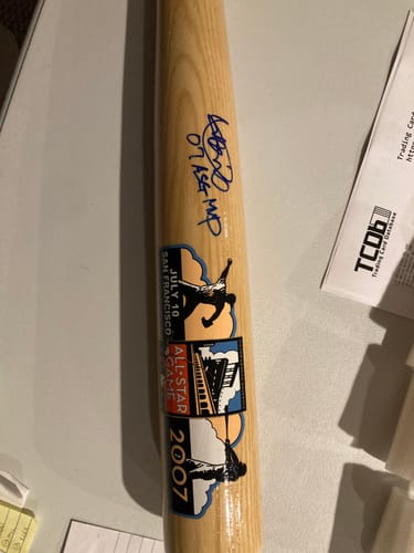 Customer photo review of Ichiro Suzuki Autograph Signing