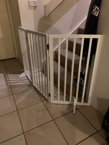 Customer photo review of PaWz Wooden Pet Gate - White