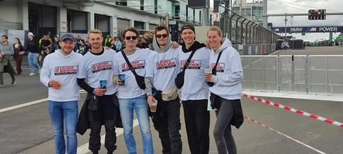 Customer photo review of LECKER BIERCHEN RACING TEAM - Premium Shirt Unisex