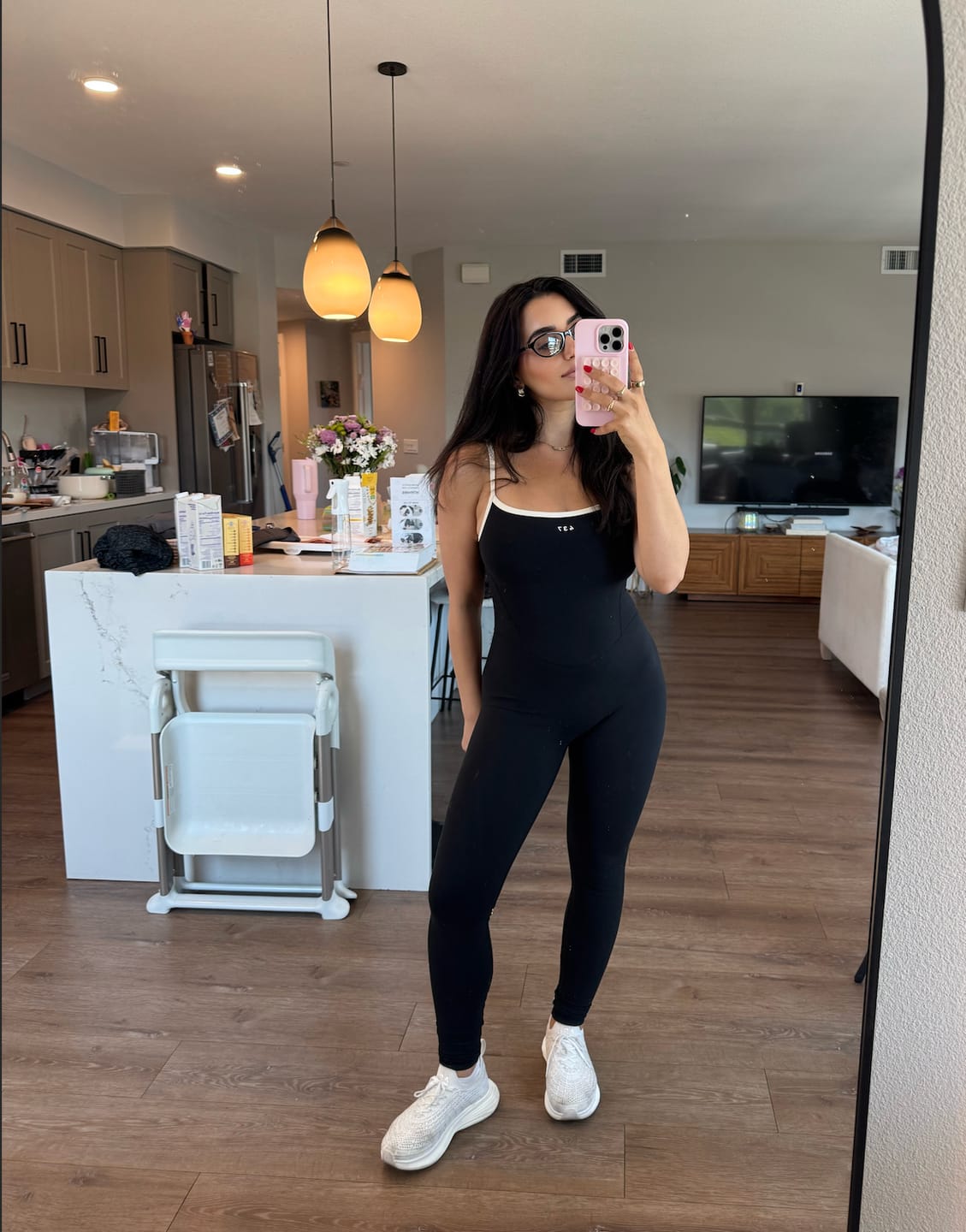 Customer photo review of The Essentials Legging / Black