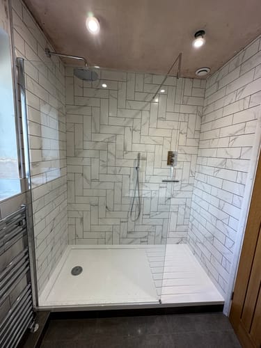 Customer photo review of 1700 x 800mm Stone Walk-In Shower Tray & 8mm Screen Pack
