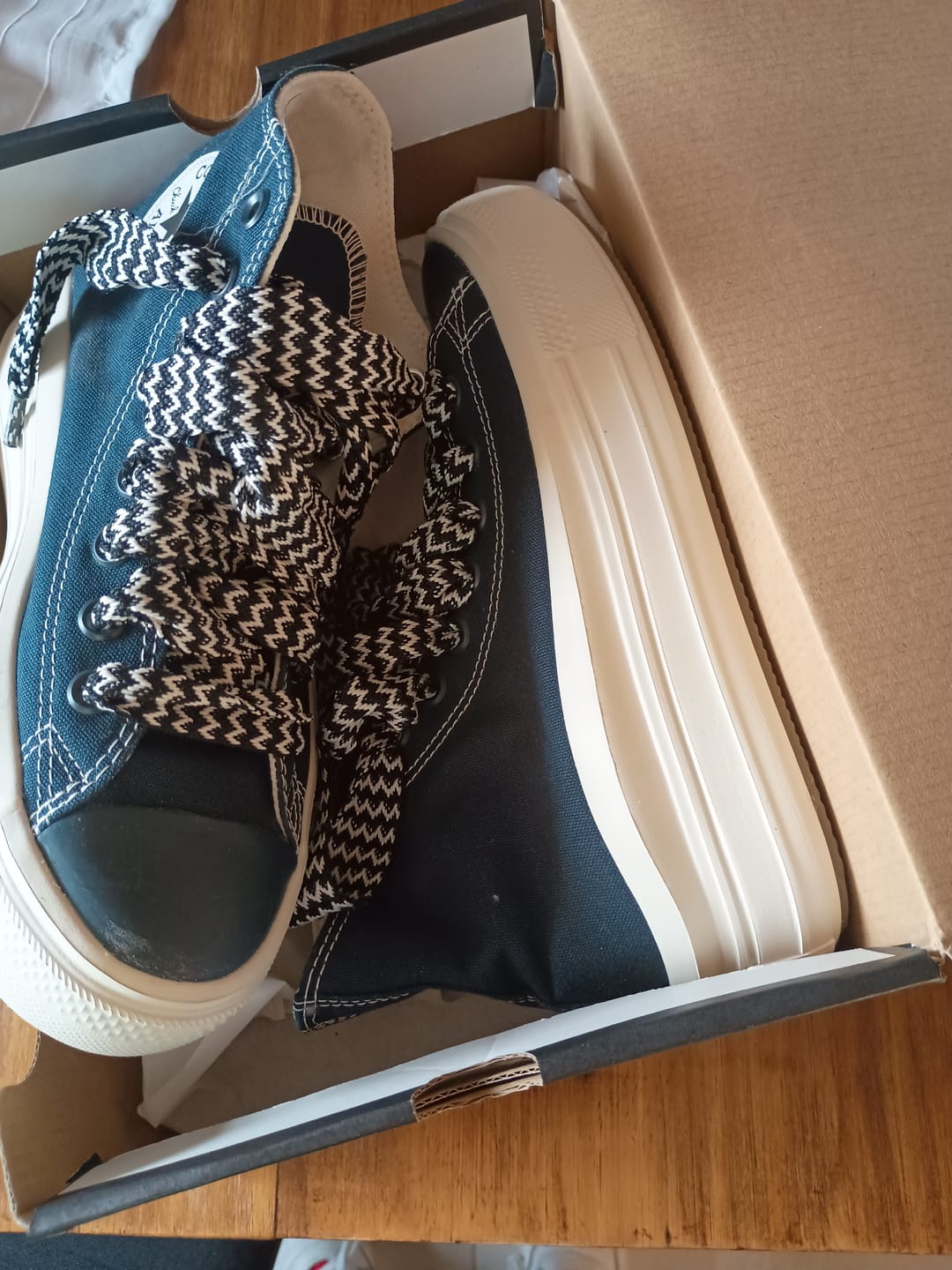 Customer photo review of Zapatillas Converse Chuck Taylor Move Hi Platform Azul Blanco