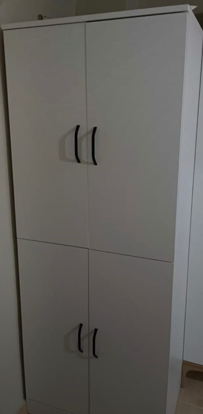 Customer photo review of Rani KD109 Çamaşır Makinesi Dolabı 4 Kapaklı 2 Raflı Banyo Dolabı Beyaz