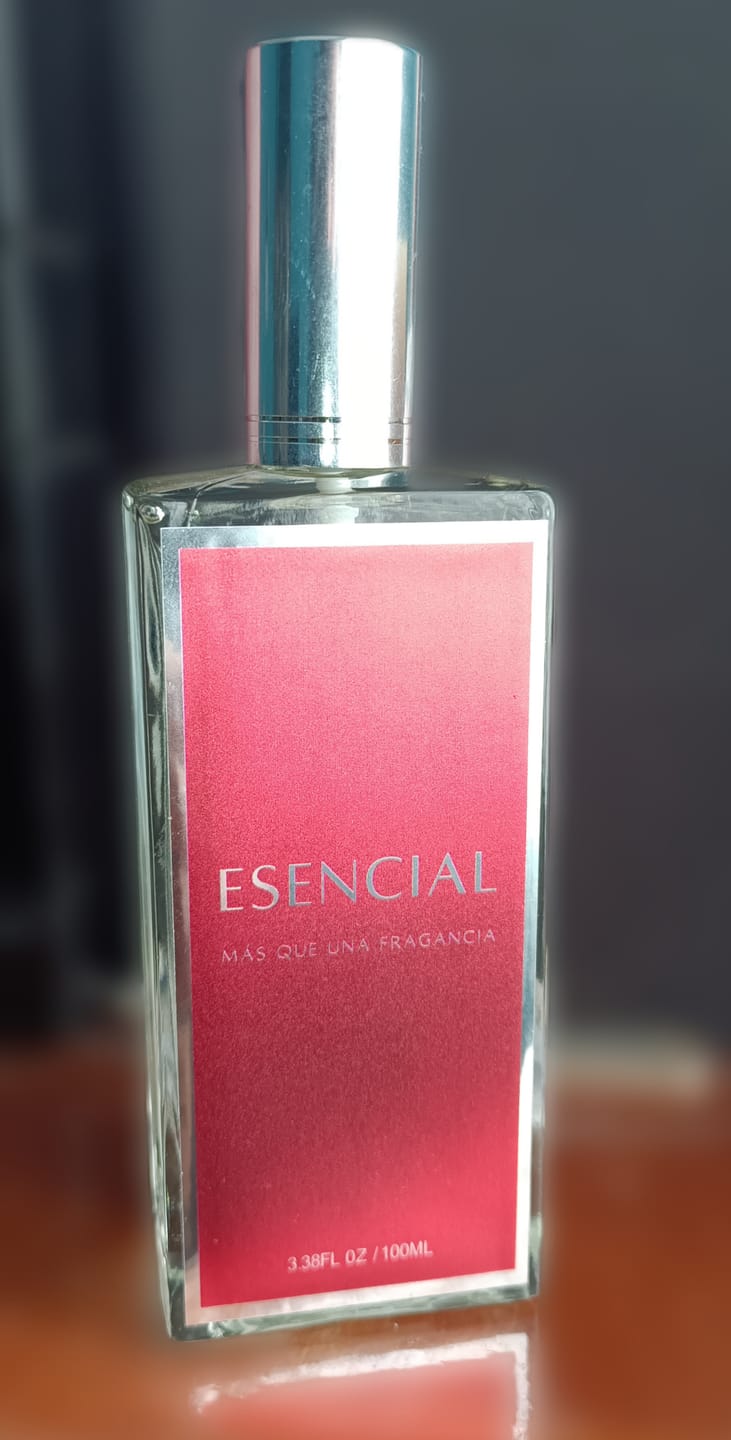 Customer photo review of H233 Inspirado en: Santal 33 - Le Labo