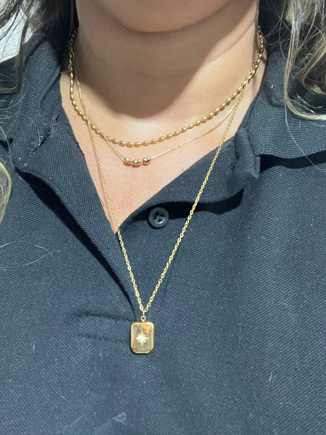 Customer photo review of Colar Duplo Santorini Banhado em Ouro 18k