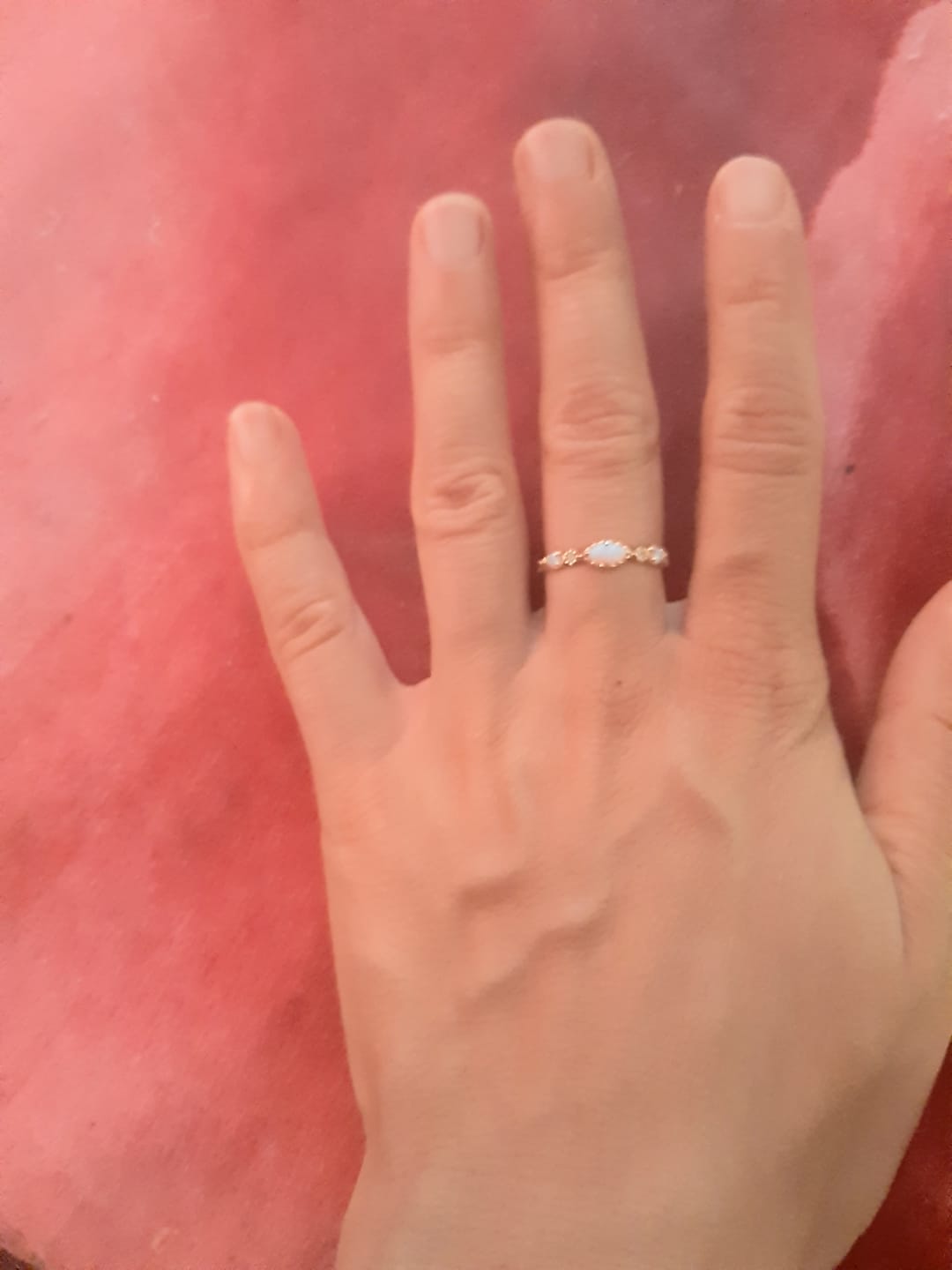Customer photo review of Olivenorma ”Liebe und Aufrichtigkeit" - Opal Reki Vintage-Ring
