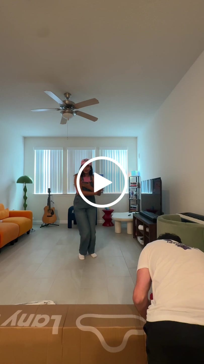 Customer video review of Black and White Wavy Rug