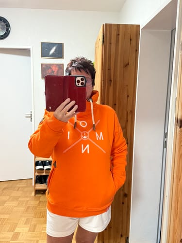 Customer photo review of Moin Simple X · Unisex Bio Schalkragen Sweatshirt (ohne Kapuze)