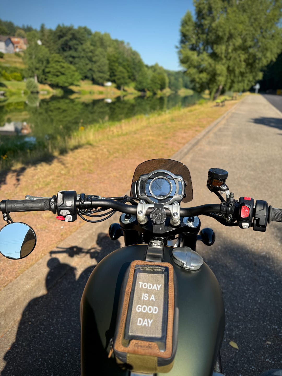 Customer photo review of navigator