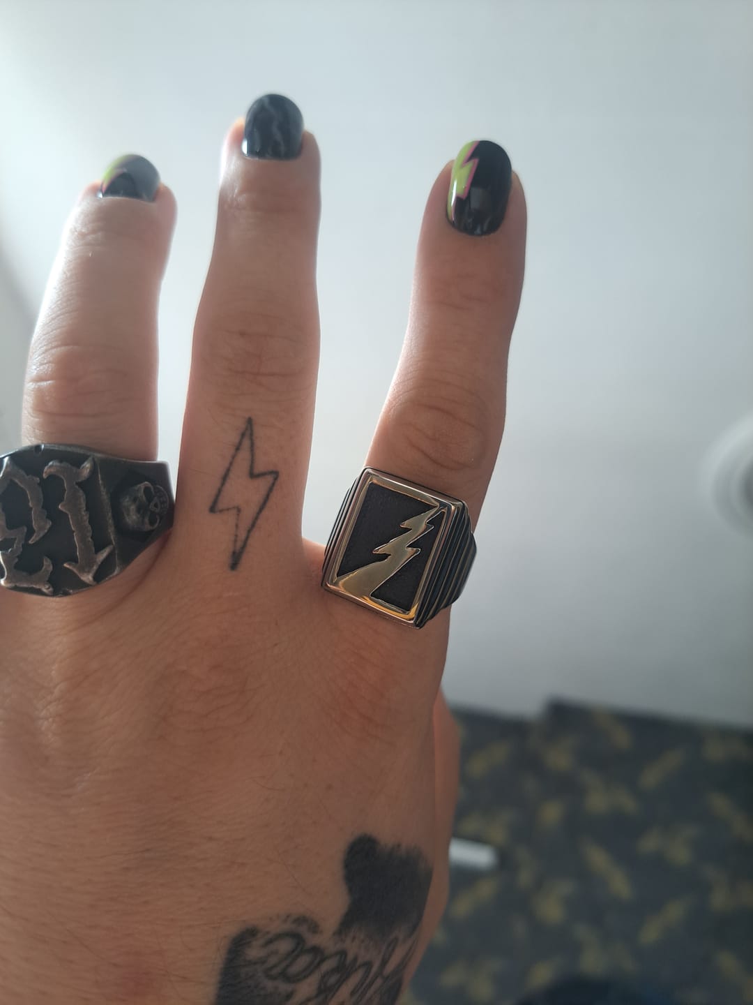 Customer photo review of LIGHTNING.