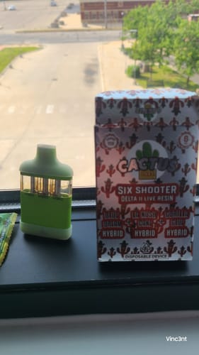 Customer photo review of Cactus Labs | Six Shooter D9 LR 6G Disposable - Blue Dream | LA Kush Cake | Gorilla Glue