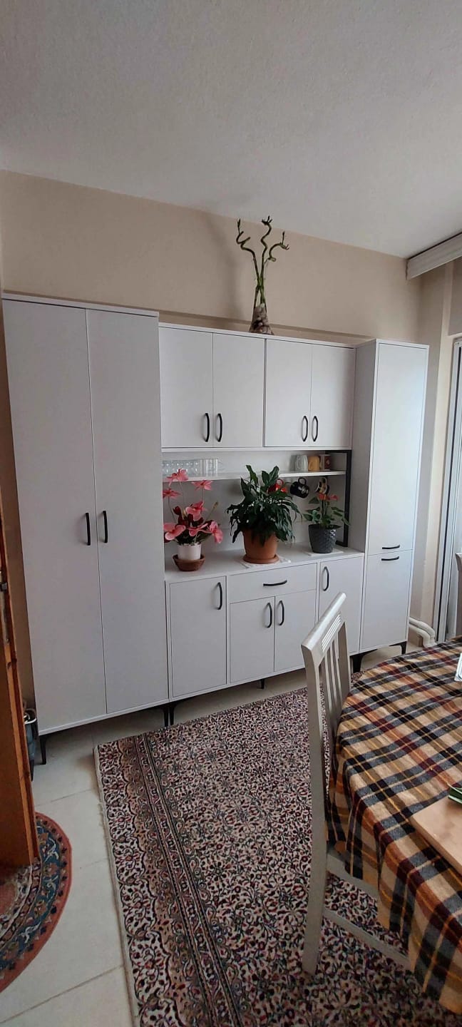 Customer photo review of Rani JE132 Çok Amaçlı Dolap 12 Kapaklı 1 Çekmeceli Kiler Mutfak Dolabı Beyaz