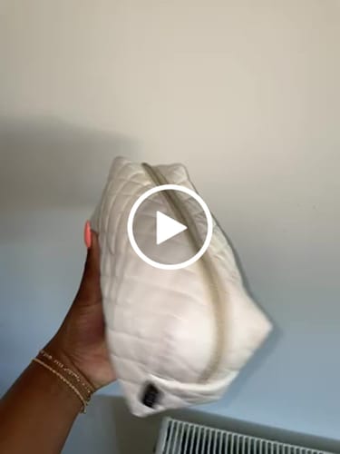 Customer video review of iGlow Cosmetic Bag - Pink