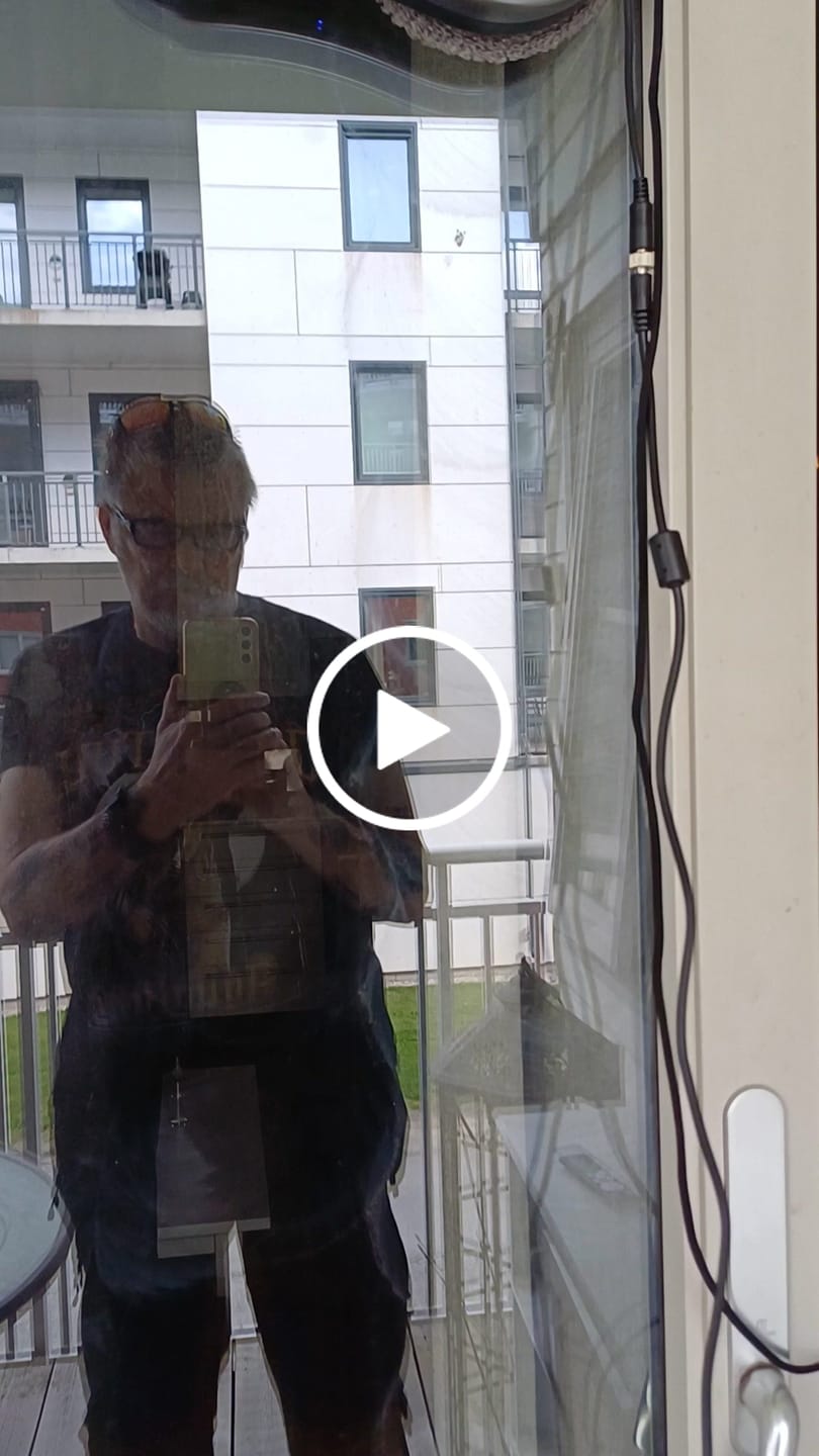 Customer video review of Helautomatisk vindusvaskerobot
