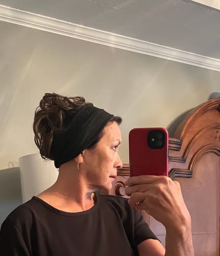 Customer photo review of JuvaBun Messy Bun