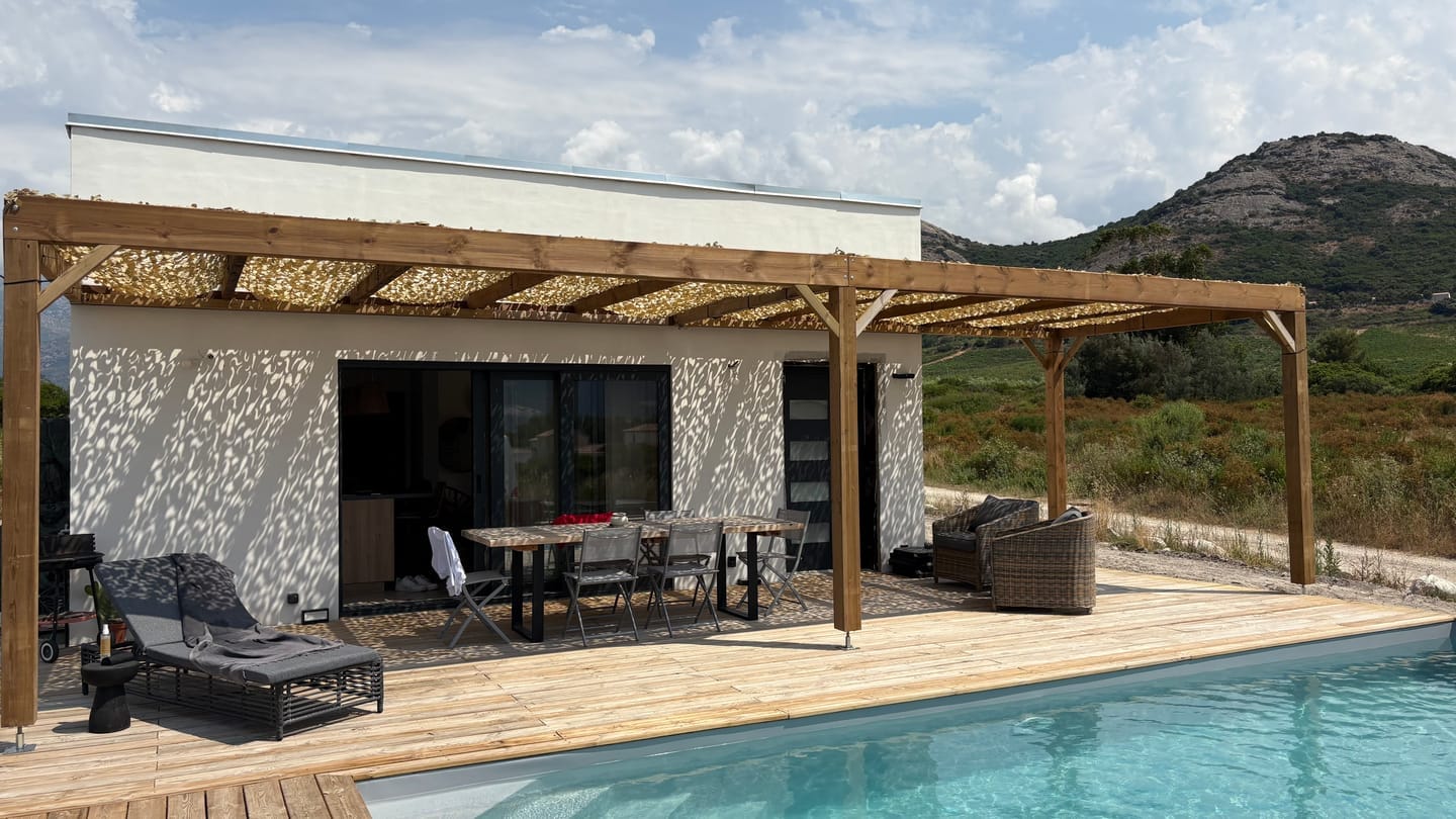 Customer photo review of Desert Camo Netting Sun Shade