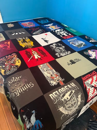 Customer photo review of Classic T-Shirt Blanket