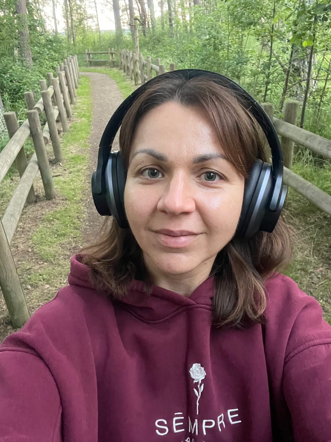Customer photo review of Oneodio A Series - Bluetooth 5.0 Active Noise Cancelling Wireless Headphones - Built-in Microphone, Type C Charging & Carry Case