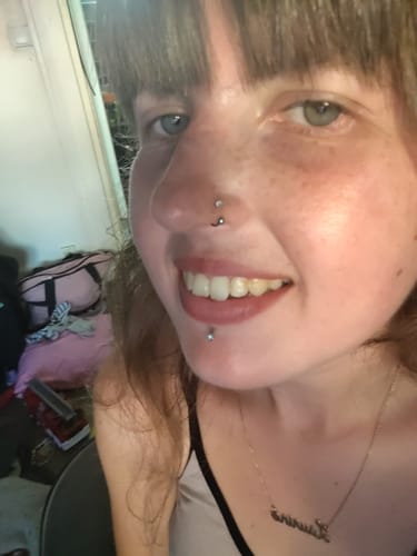 Customer photo review of Louise - petite pierre