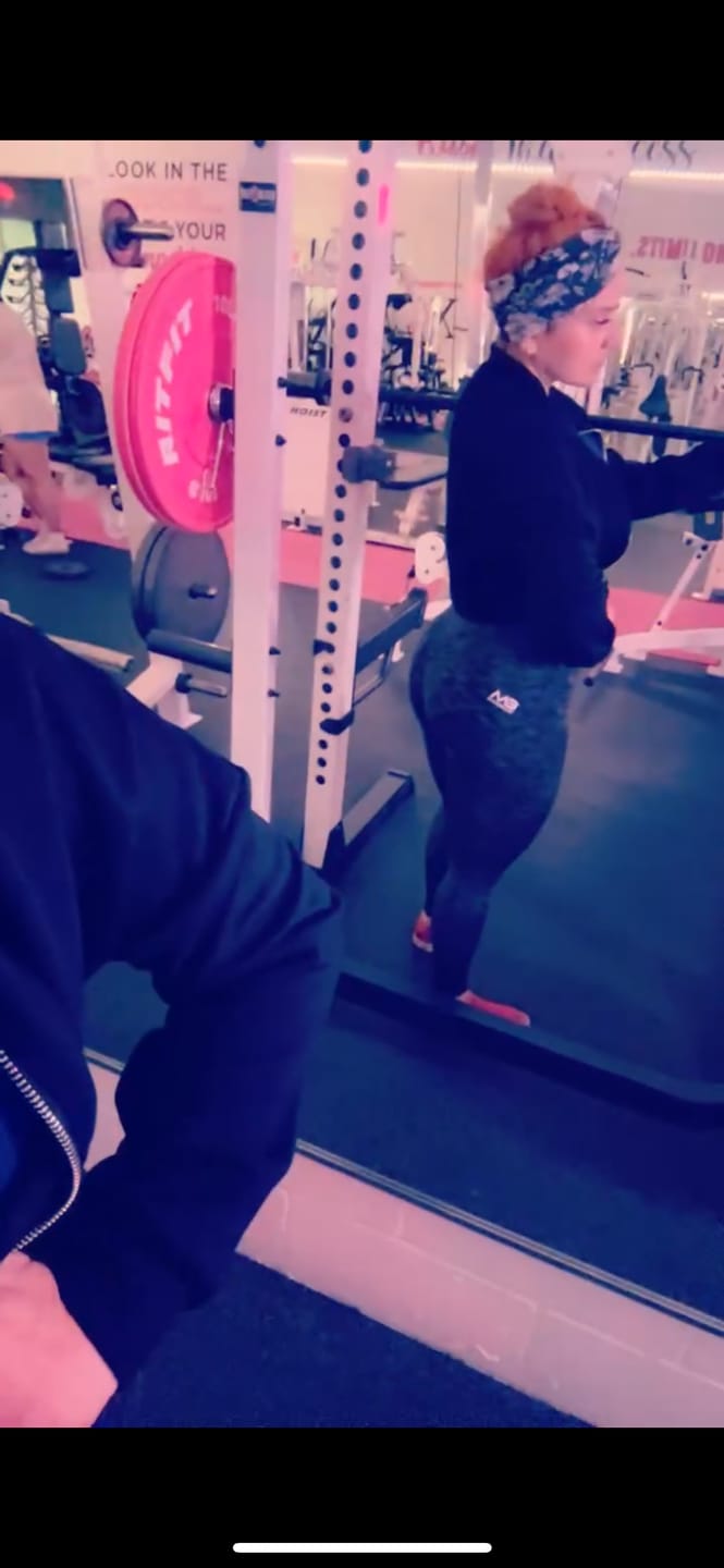 Customer photo review of OG Leggings