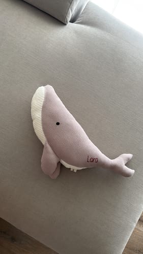 Customer photo review of Peluche Ballena Susi - ROSA