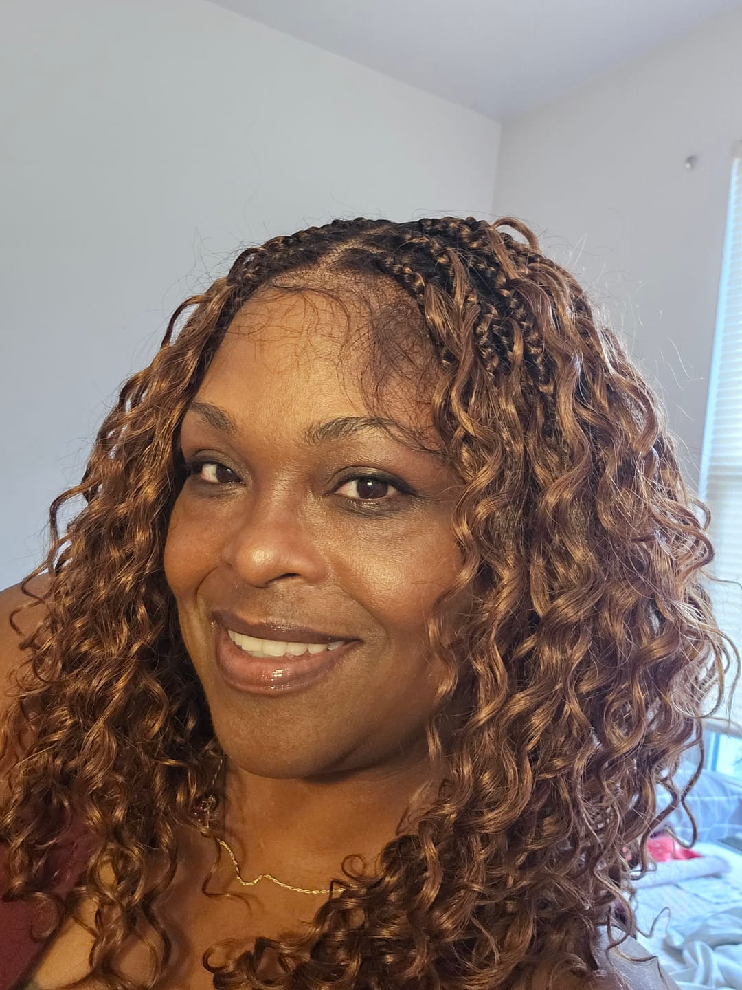 Customer photo review of Kiki - 16" Pre Bleached Swiss HD Lace Human Hair Curls Full Lace Knotless Boho Box Braided Wig