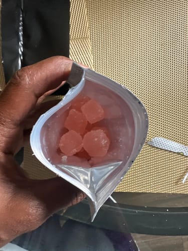 Customer photo review of Zaza 1000MG - Peach HHC Gummies - Sativa