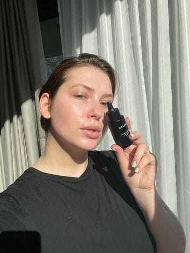 Customer photo review of Intensyviai drėkinantis veido ir kaklo serumas 30ml