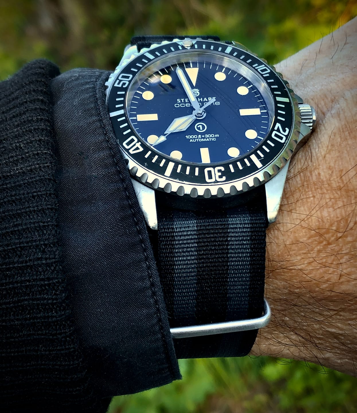 Customer photo review of Heat-Welded Plain Color Variant Mafia Strap 18, 20mm