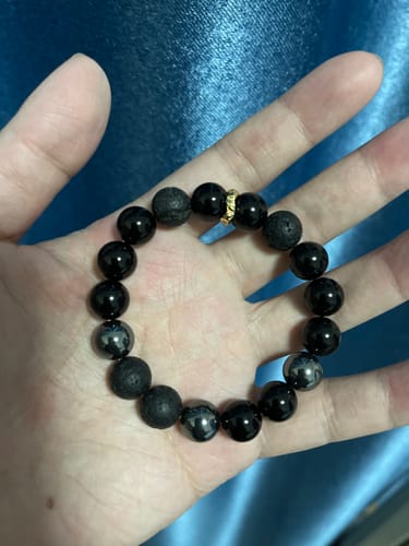 Customer photo review of The Midnight - กำไลหินมงคลแห่งความโชคดี