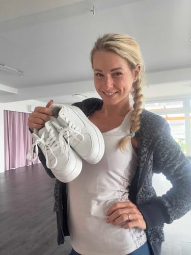 Customer photo review of ELEVATESHOES WHITE CASUAL