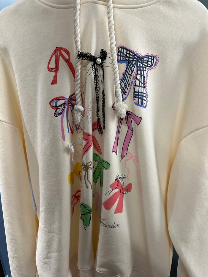 Customer photo review of Special Gift $35 Mystery Box【1 Piece Mystery Hoodie】