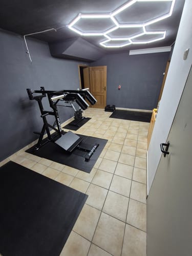 Customer photo review of HyperSquat | Kniebeuge- und Wadenmaschine