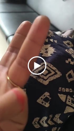 Customer video review of Dainty Solitaire Ring