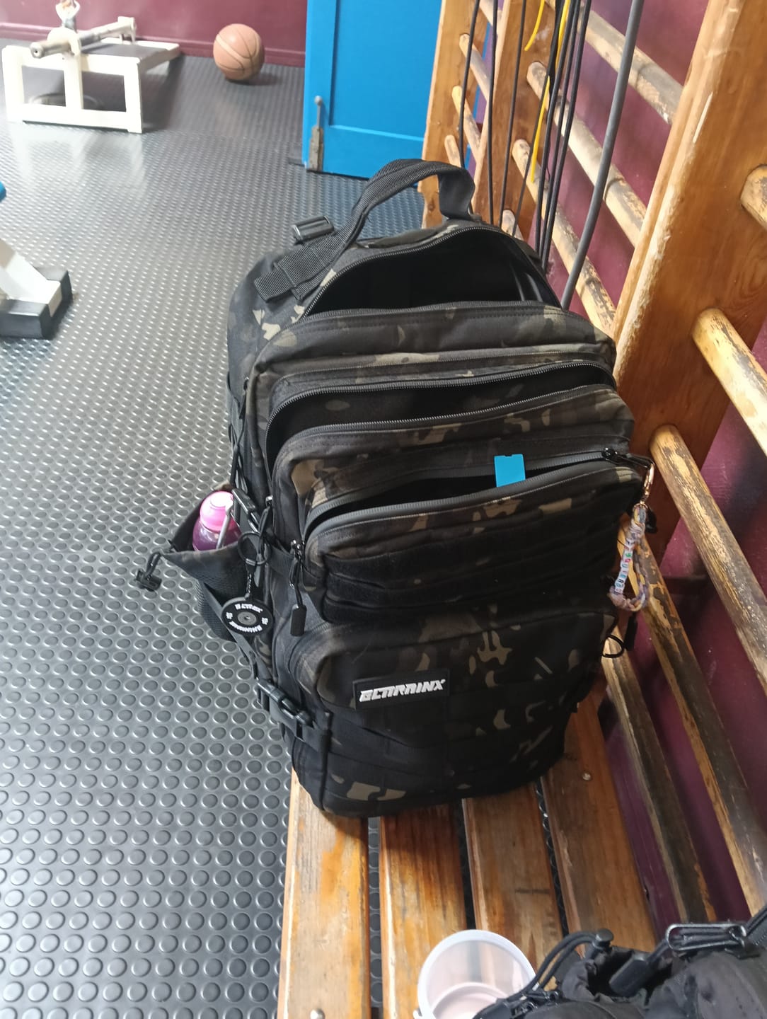 Customer photo review of Mochila Táctica 45L con compartimento para comida Negro Camuflaje