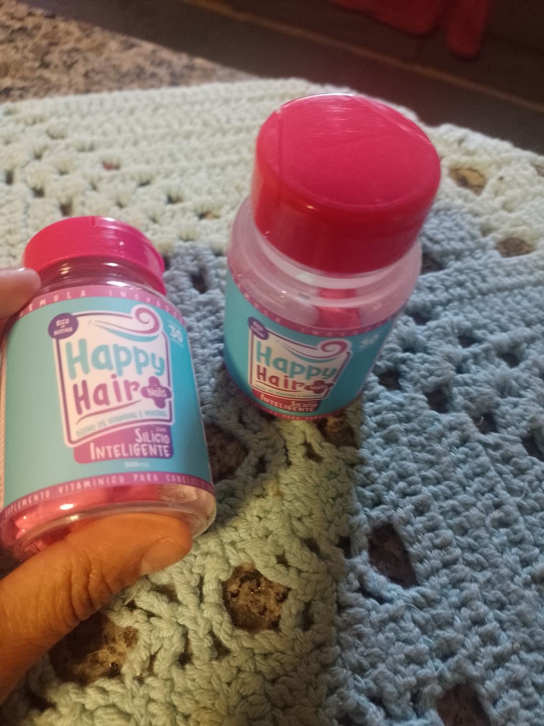 Customer photo review of 1 Pote Happy Hair + 1 Pote Happy Hair Grátis (Total: 2 Potes)