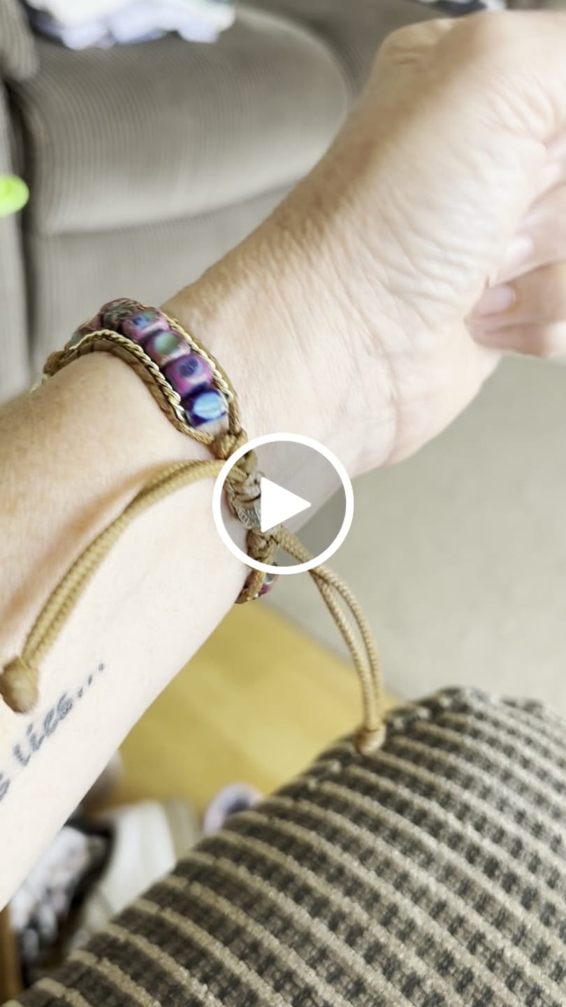 Customer video review of Moonlight Jasper Apple Watch Strap