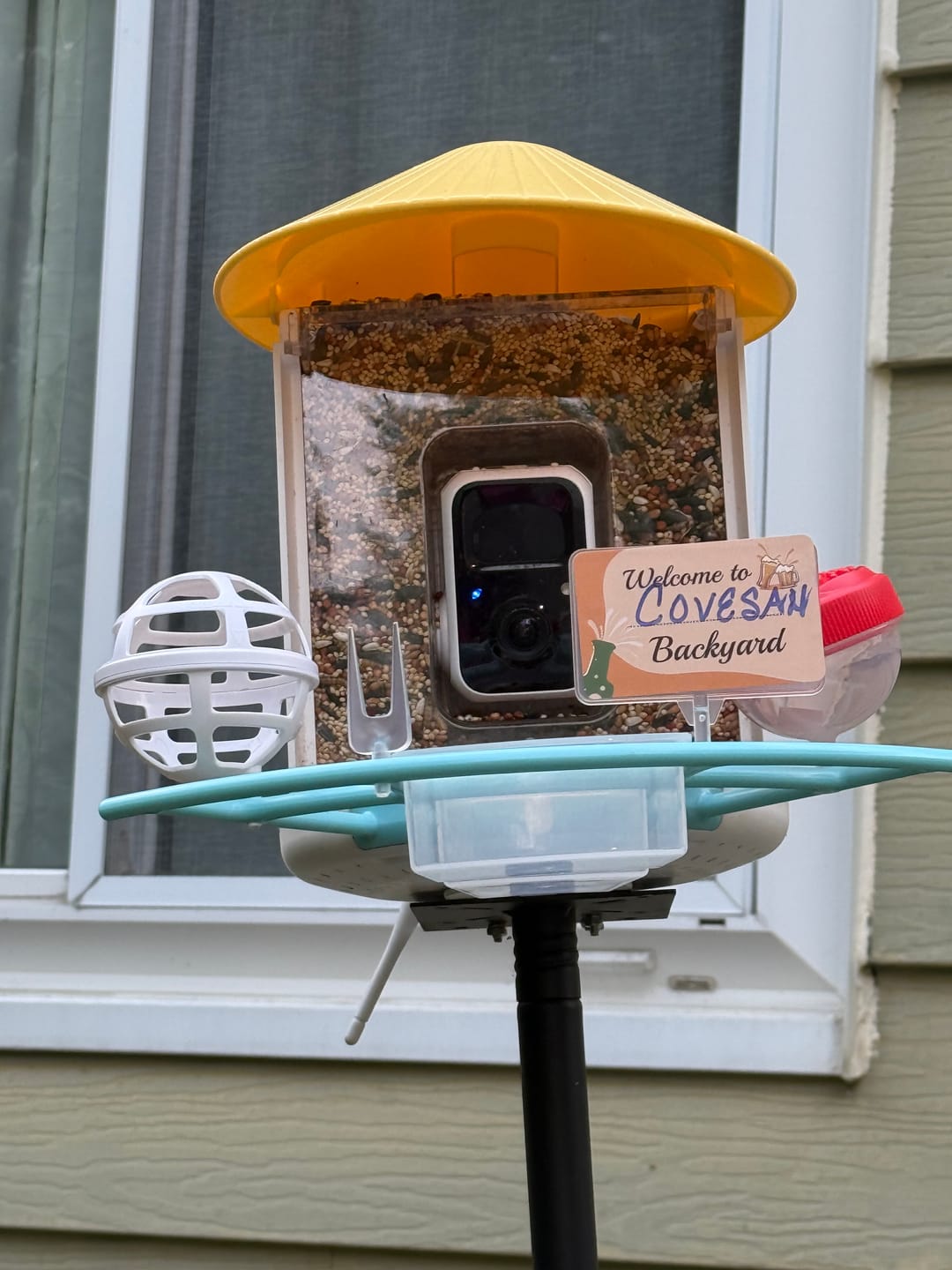 Customer photo review of Birdfy Perch Pro Extension - Bird Feeder Extension