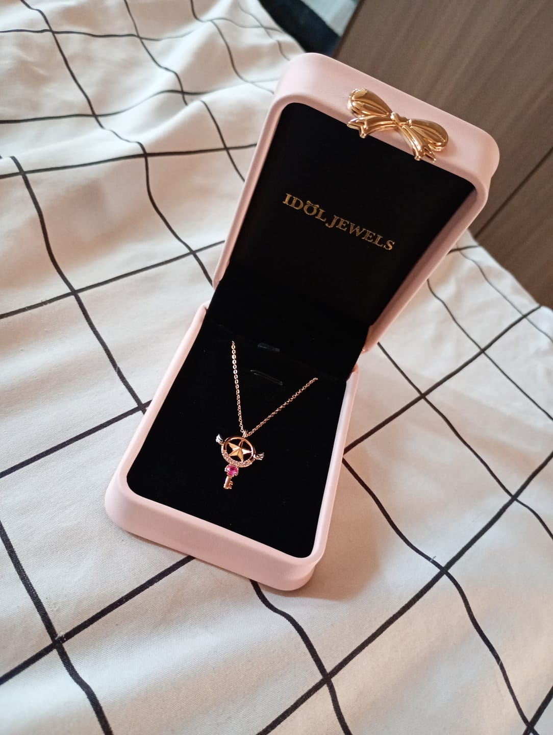 Customer photo review of Collar Llave Estrella | Plata Baño de Oro Rosa 18K | Cardcaptor Sakura
