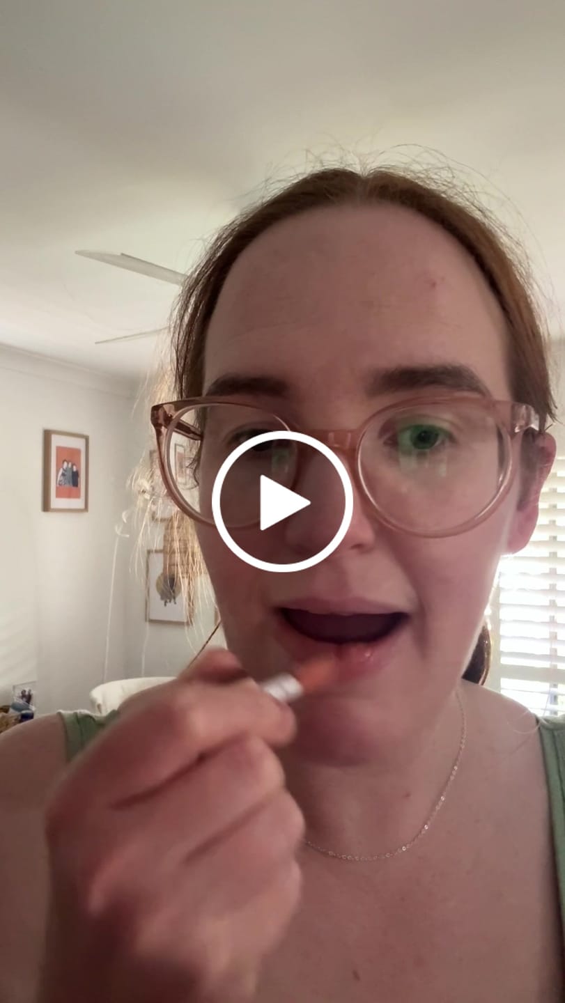 Customer video review of Nude Glow Lip Gloss