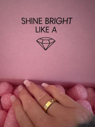 Customer photo review of Arianna Ring | 18K vergoldet