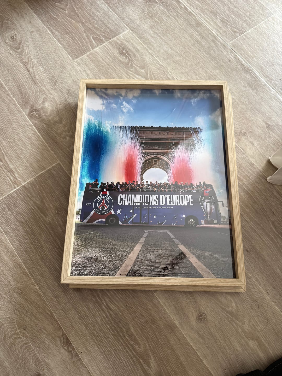Customer photo review of Cadre photo PSG Champion d'Europe