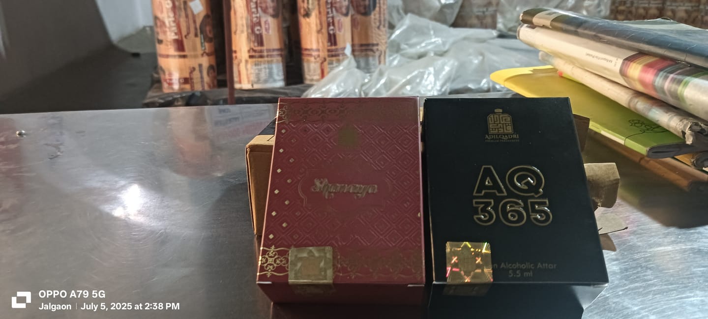Customer photo review of 2 Pcs Attar Set Shanaya And AQ 365 5.5 Ml Each