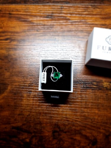 Customer photo review of Vintage Colombian Emerald Ring