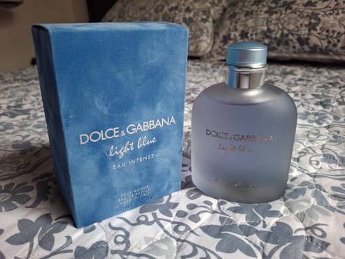 Reseña con foto de un cliente sobre Perfume Dolce&Gabbana Light Blue Eau Intense Pour Homme 200ml EDP