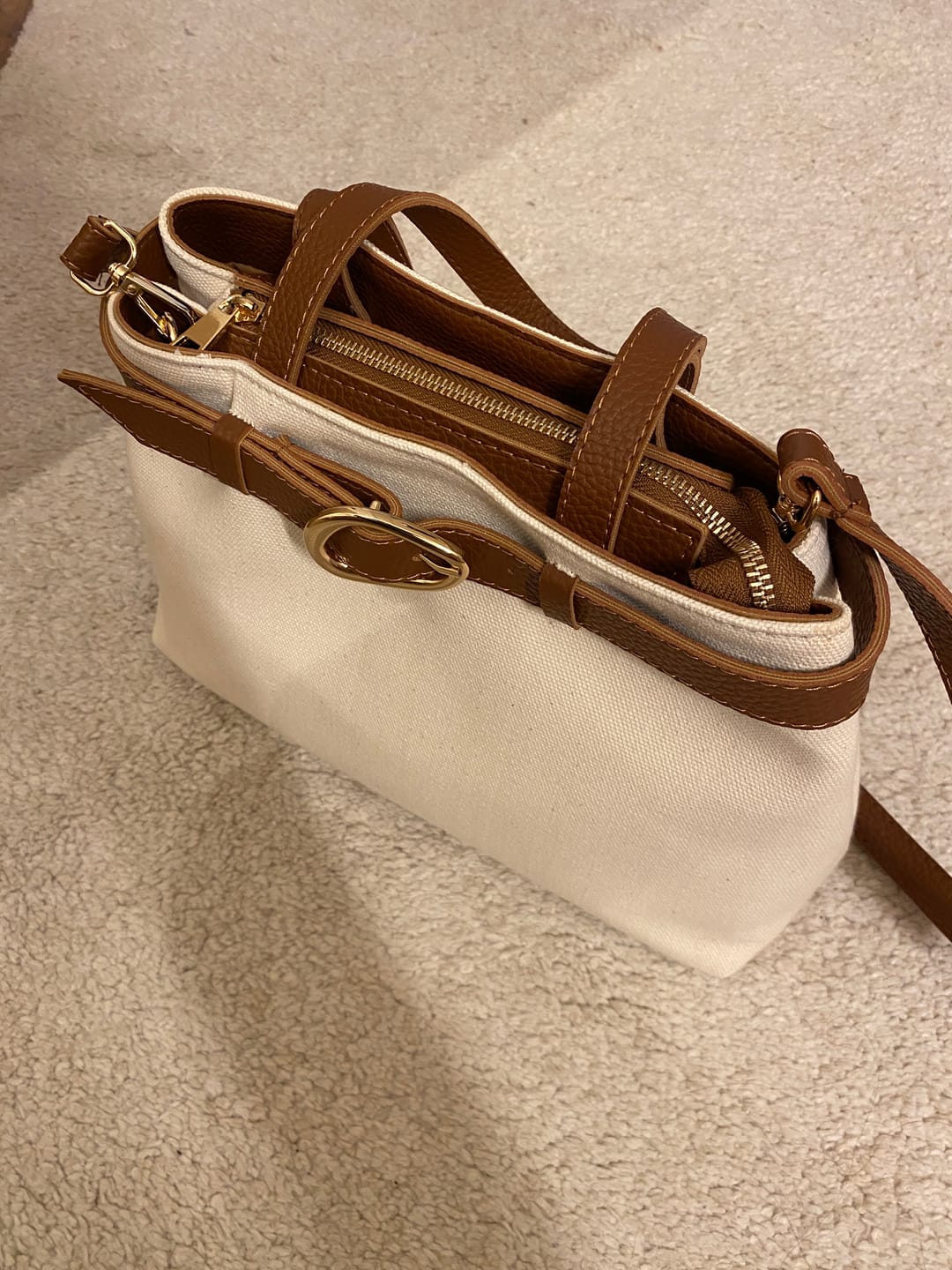 Customer photo review of Lusso - Keten Kumaş - Deri Saplı Premium Çanta