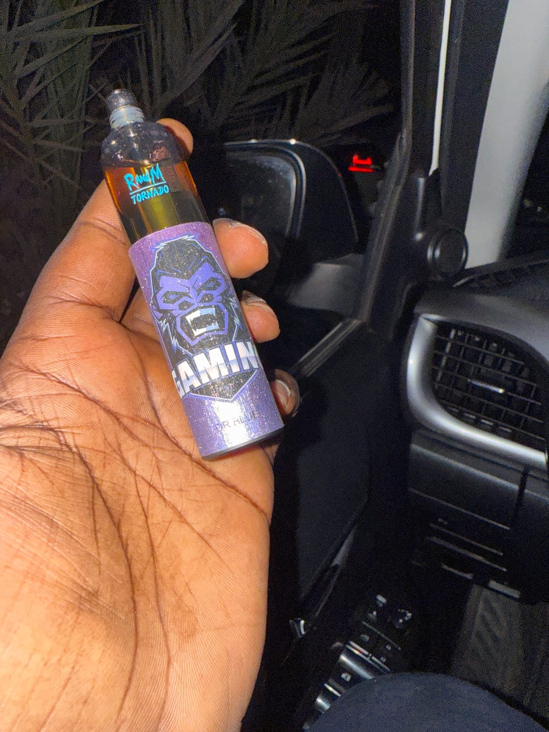 Customer photo review of RAndM Tornado 7000 Puffs Disposable Vape Pack Of 10