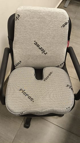 Customer photo review of Rall- Portable Tailbone Cushion
