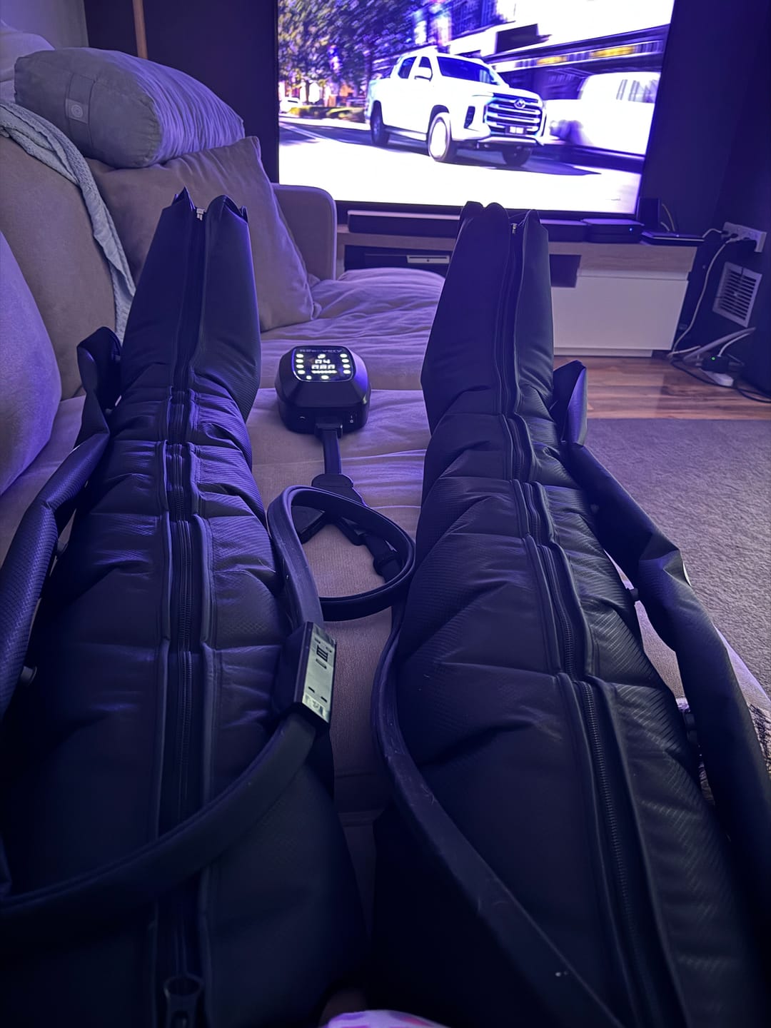Customer photo review of RECHARGEABLE 6 Chamber Compression Boots 3.0